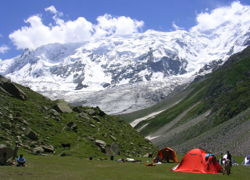 Diran Peak (7266m.)